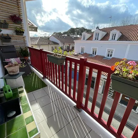 Apartment Spacieux Duplex En Centre-ville Avec Parking Et Animaux Acceptes - Fr-1-413-254 *